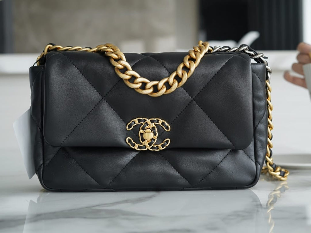 CHANEL 19BAG AS1160 Black Gold Buckle Bag Small 26CM