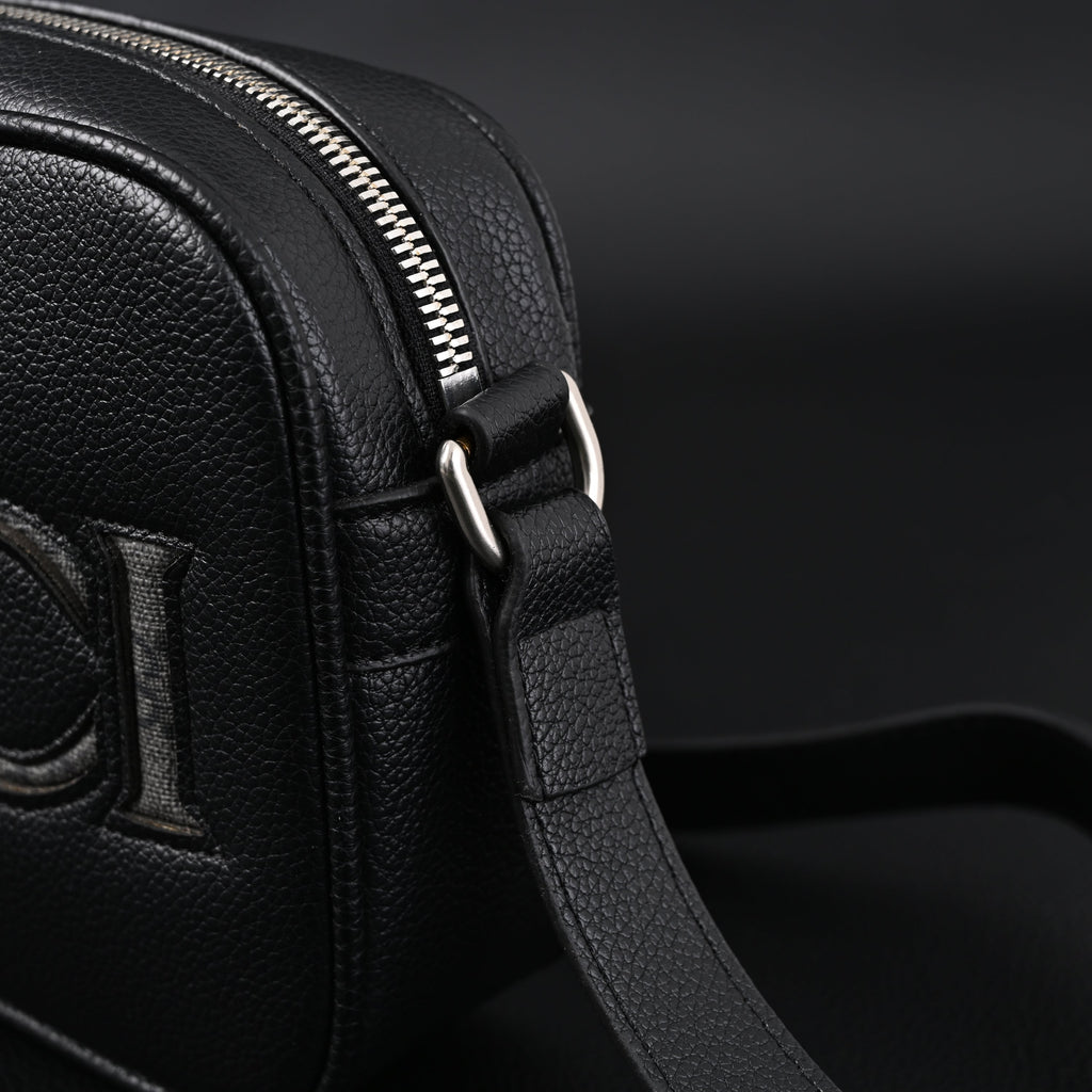 Gucci Black Leather Embossed Logo Belt Bag