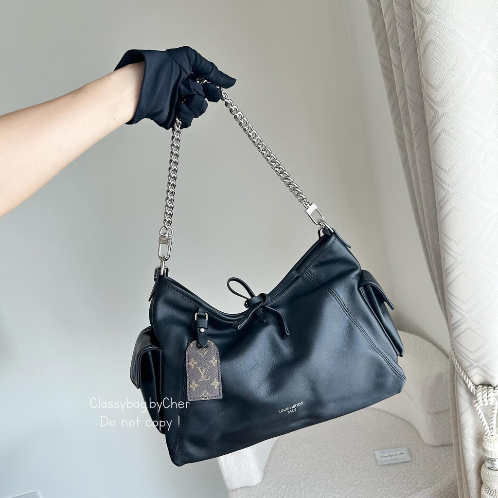 Louis Vuitton CarryAll Cargo handbag